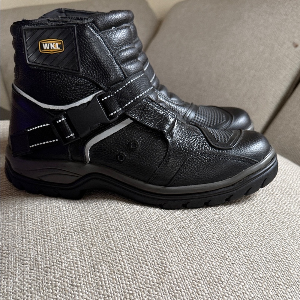 Motorcycle boots